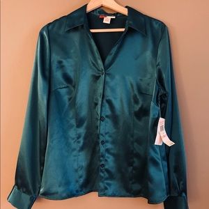⚡️Sale NWT Teal Silky blouse